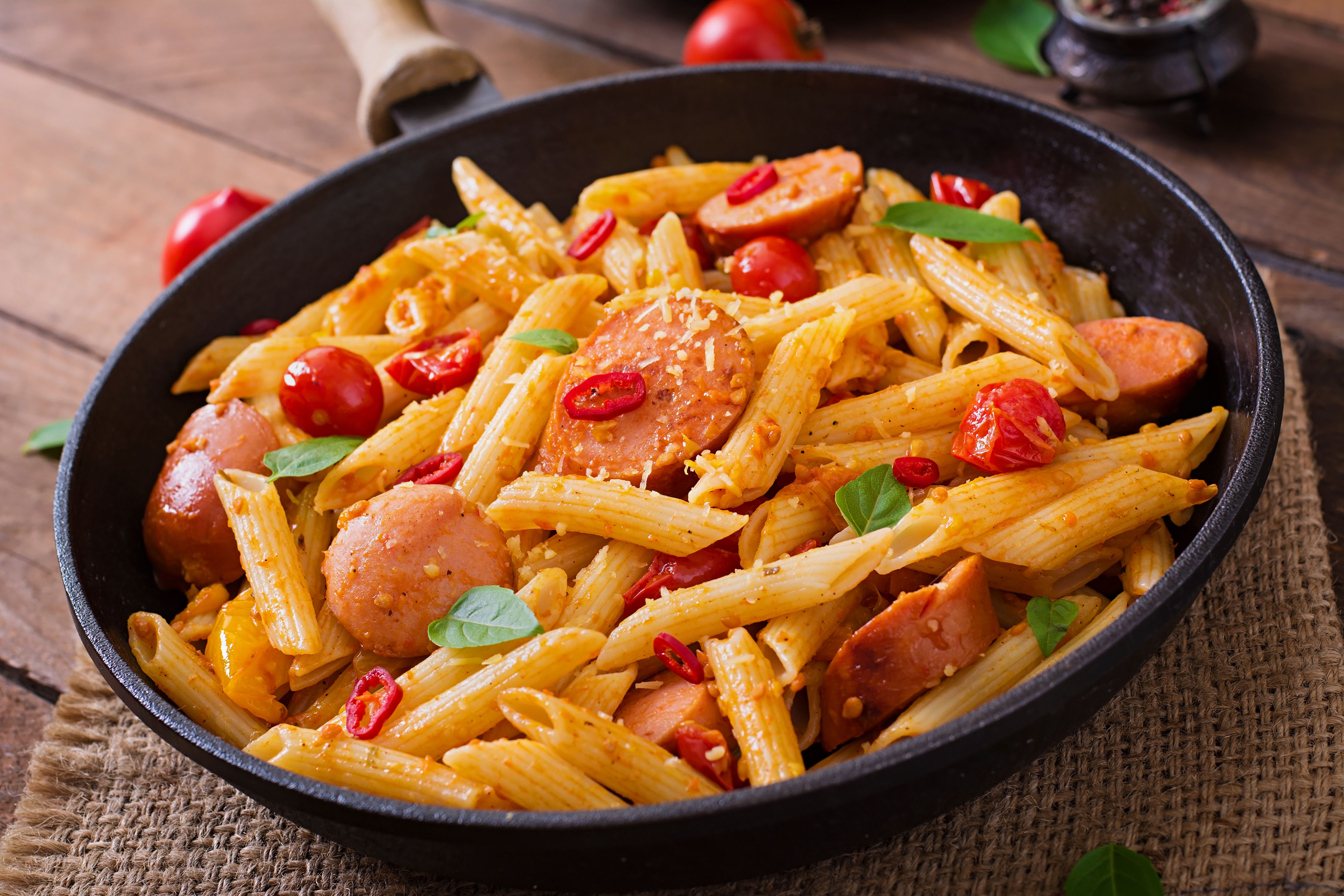Макароны С Сыром И Колбасой Фото