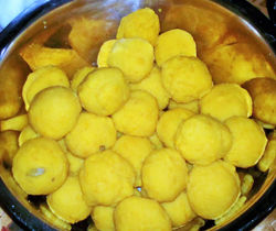 Boondi Ladoo
