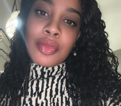 LUXXE Curl me pic.jpg