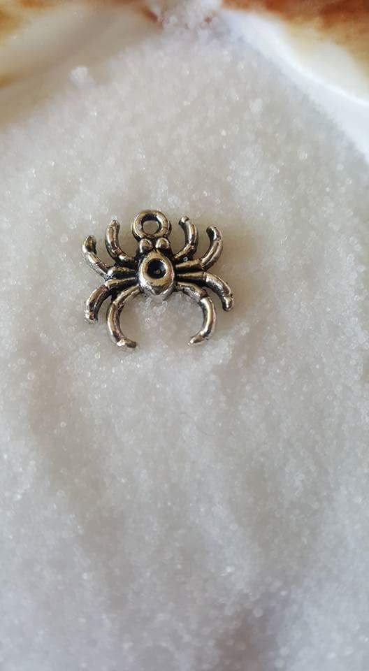 Thumbnail: Halloween charm earrings 