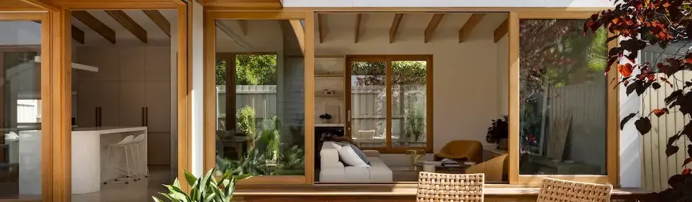 Modern outdoor area, timber deck, open plan living.