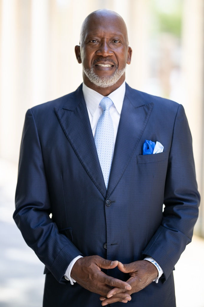 A headshot of Dr. Isaac L Williams
