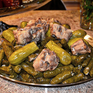 STUFFED GRAPE LEAVES & SQUASH (WARAK DAWALI & KOUSSA MAHSHI)