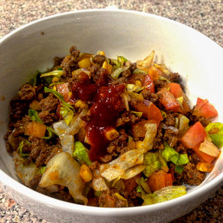 SIMPLE & SKINNY GROUND BEEF TACO SALAD