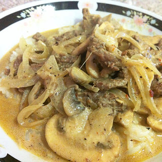 BEEF STROGANOFF