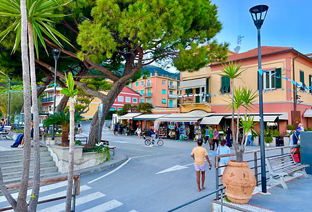 Erin & Sean - Monterosso 2.jpeg