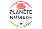 Logo sans fond de la société planète-nomade avec le symbole de la Terre en haut et une rose des vents en bas