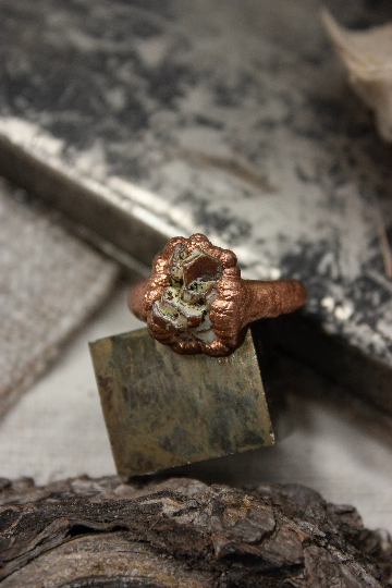Miniaturbild: Vanadinit Ring #A23 - Bright Aura finish