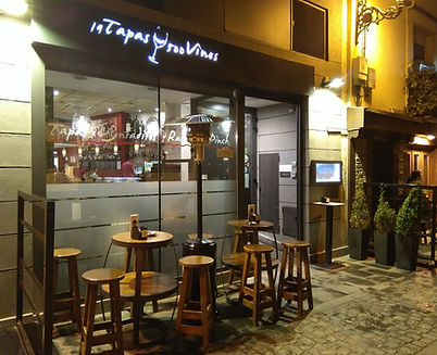 19 Tapas y 500 Vinos .jpg