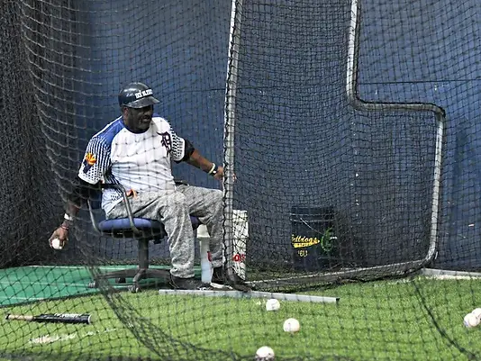 IKE CAGE 3.webp