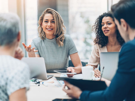 5 expressions à connaître pour dire « être en réunion » en Anglais