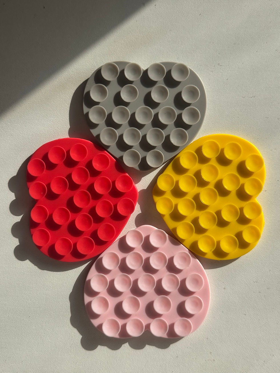 Thumbnail: heart shaped silicone suction for phone case