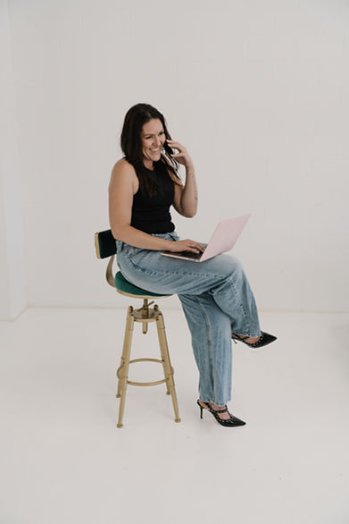 Virtual assistant providing business and administrative support for entrepreneurs.