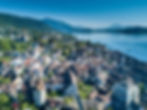 Stadt Zug mit Blick auf den Zugersee und den Pilatus