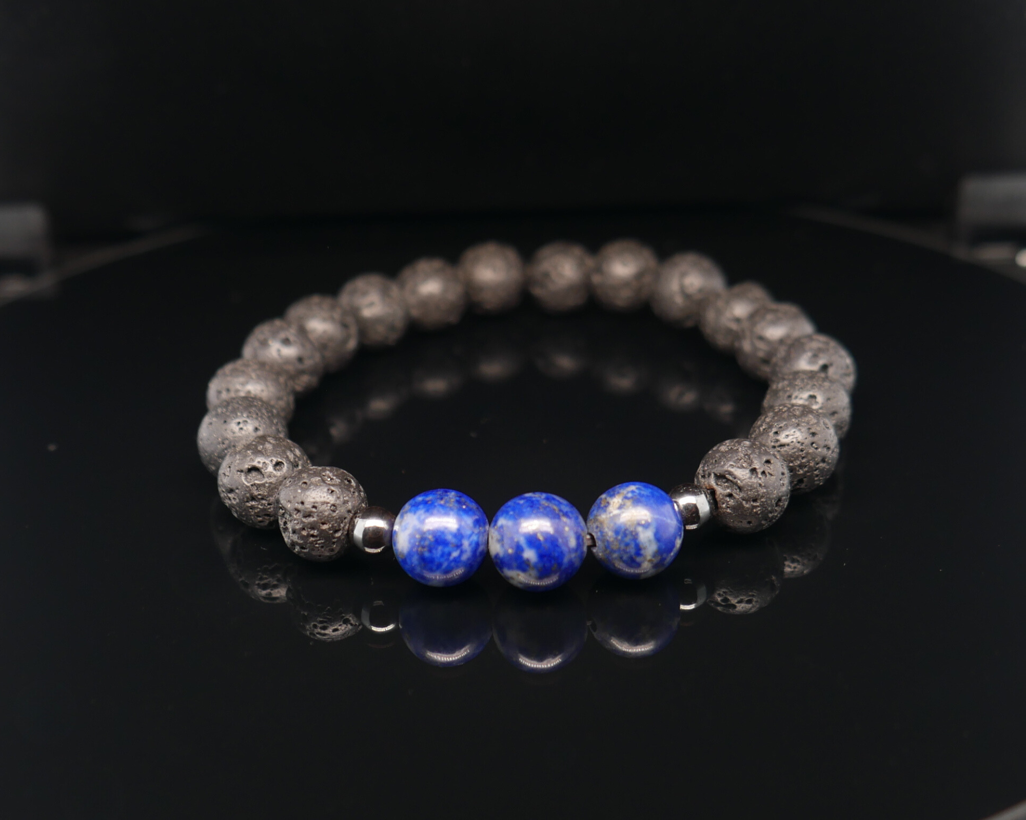 Bracelet "Ouranos" CONFIANCE EN SOI en Pierre de Lave et Lapis Lazuli