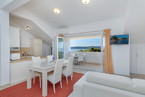 apartments-bosiljka-apartment-4-dinning-area-1.jpg