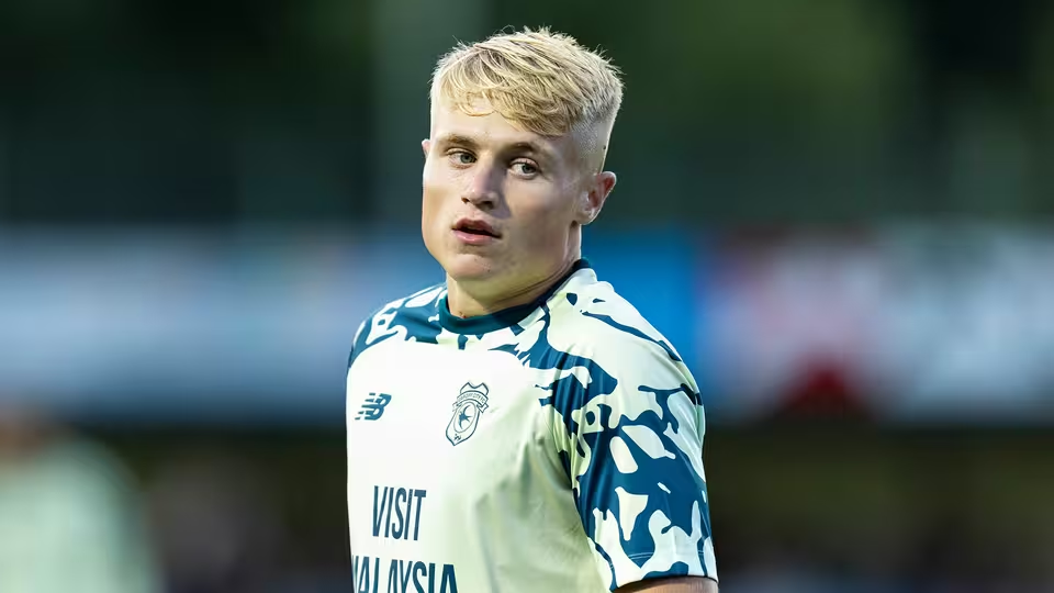 Jac Thomas in action for Cardiff City.
