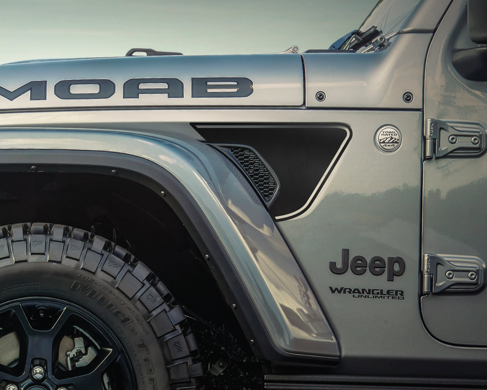 Pinstripe Vent Jeep Decal Wrangler JL/Jeep Gladiator JT 2018+