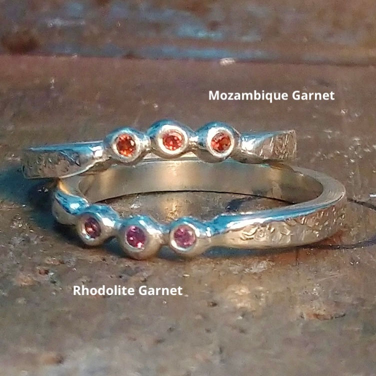Μικρογραφία: Pebble ring with Garnet