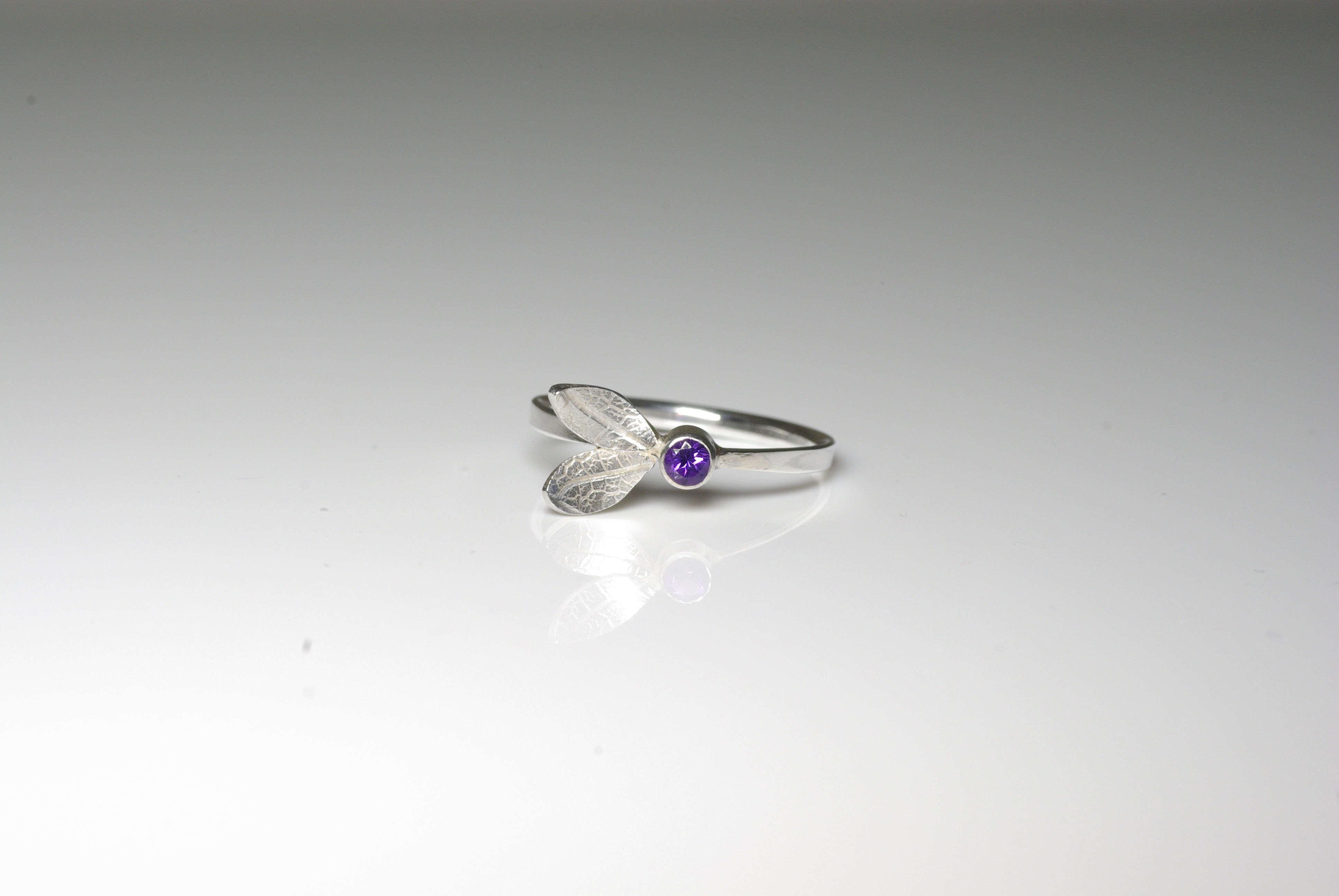 Leaf Ring with Gemstone