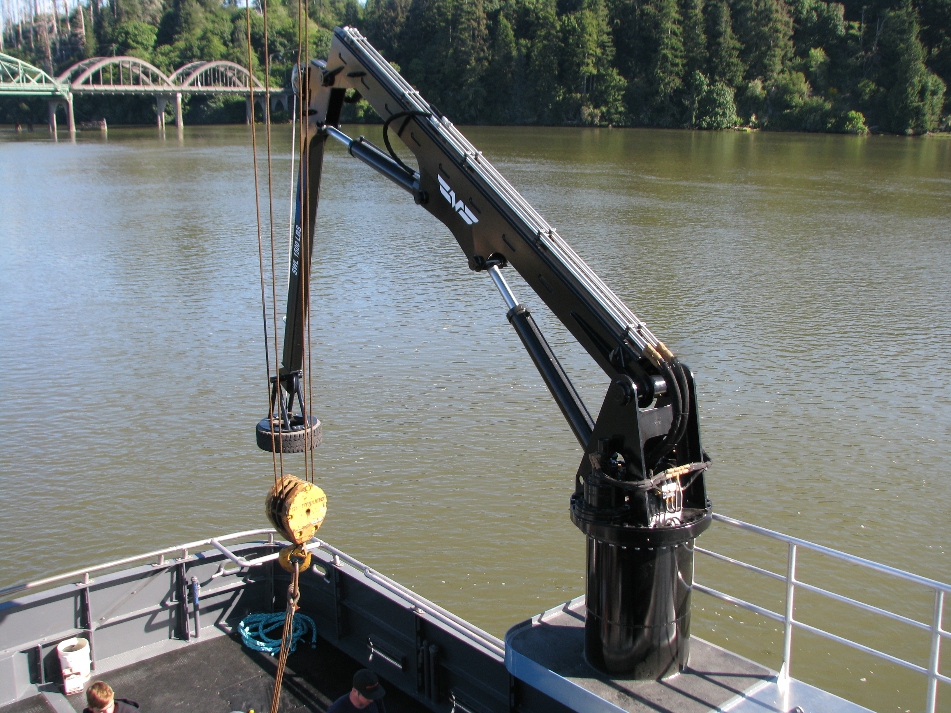 Marine Commerical Vessel Cranes Knuckle Cranes Telescoping Cranes