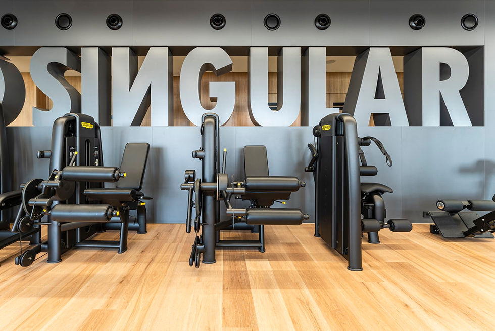 Explora Nuestro Gimnasio Open Gym con Opciones de Pase Diario y Paquetes Flexibles