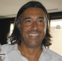 montaner1_edited.jpg