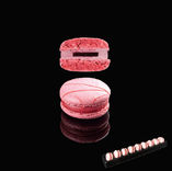 RASPBERRY MACARONS