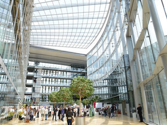 Conference prices and tips for striking a bargain