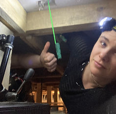 Puppeteering un der the set