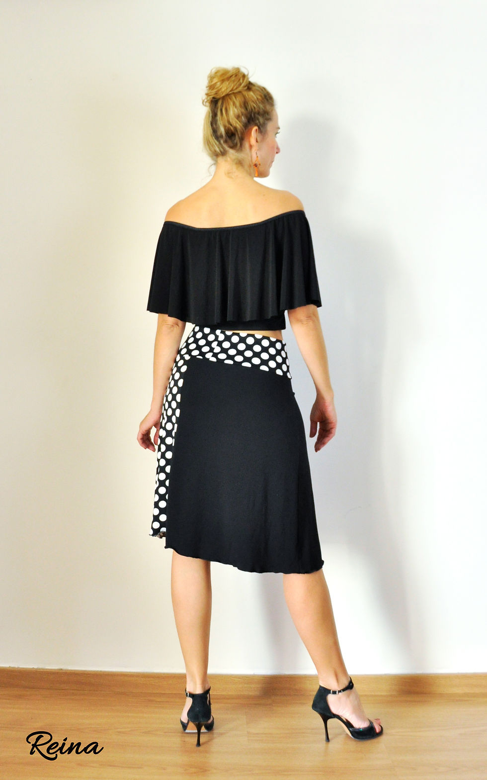 Thumbnail: Black polka dot skirt