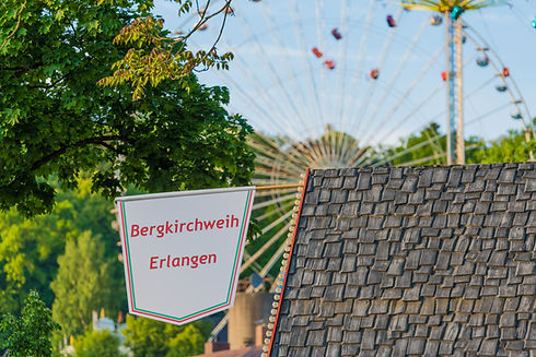 Hütte_Schild_Bergkirchweih.jpeg