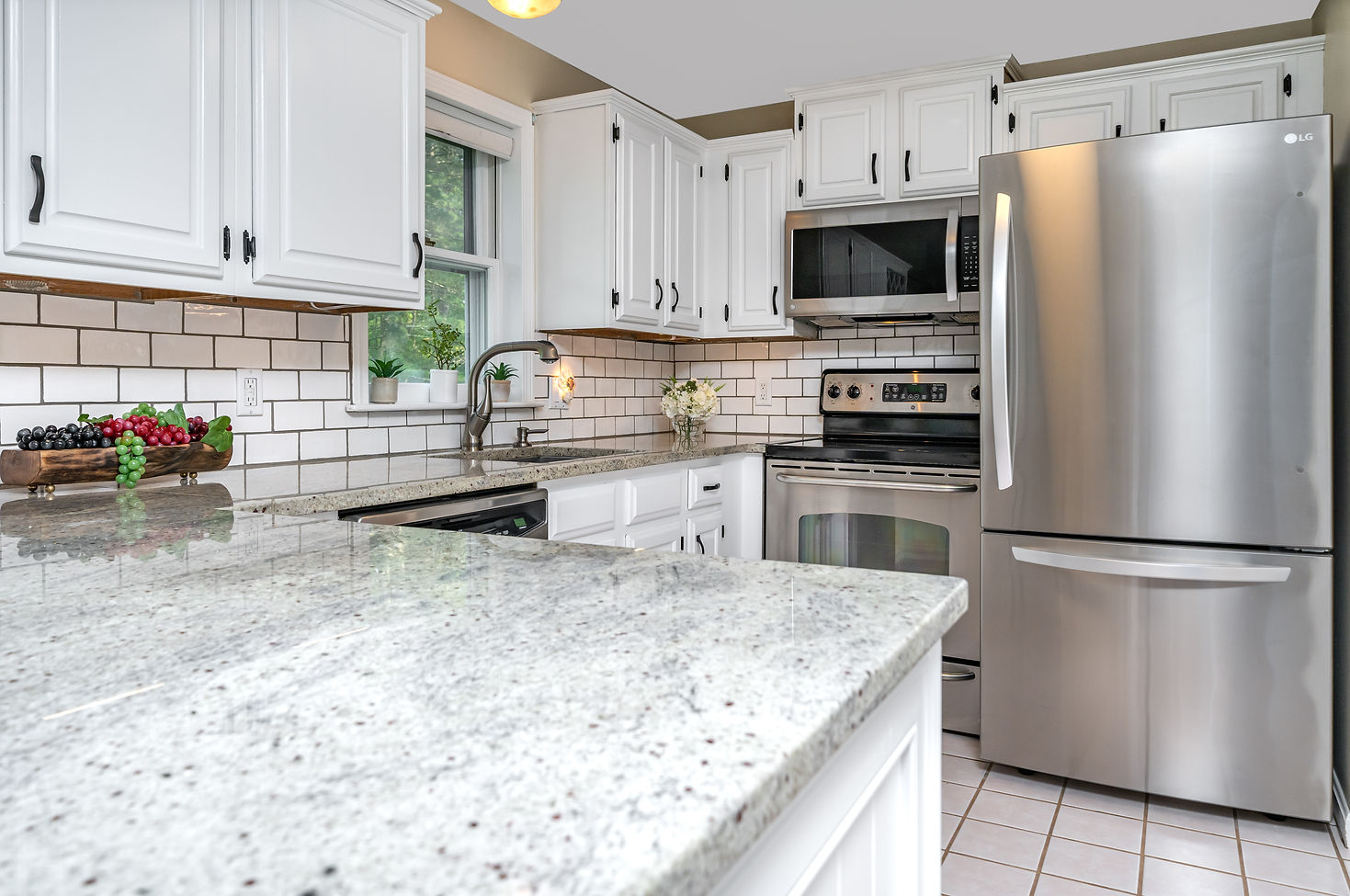 Kitchen Side View.JPG