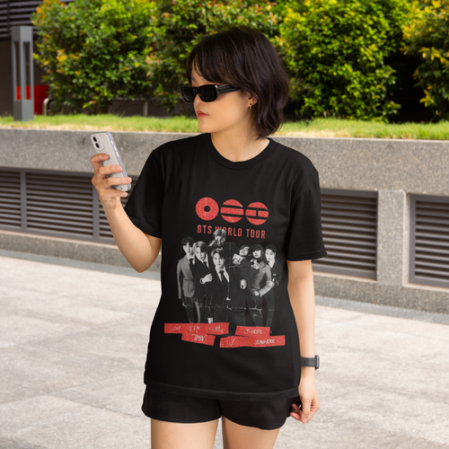 Camiseta Preta Algodão World Tour BTS | Pepino Sublime