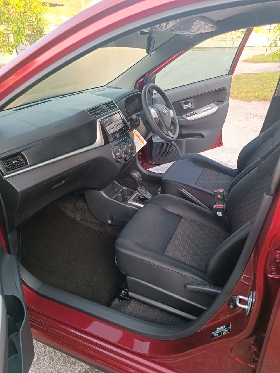 Thumbnail: Perodua Bezza 5seater Sedan