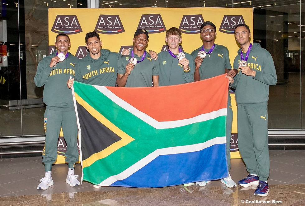 Lythe PILLAY, Udeme OKON, Wayde VAN NIEKERK, Zakithi NENE ran 2:57.83 to take the bronze medal. The time was identical to that which was run by Team USA, but the US Team got the silver medal on the basis of a photo finish. Pillay, van Niekerk, Nene and Okon are joined by Gardeo Isaacs and Udeme Okon who ran in the semi-finals to ensure that SA qualified for the final. Photo Credit: Cecilia van Bers.