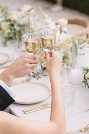 Proostmoment tijdens destination wedding in Frankrijk