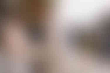 Verhalende trouwfoto van een intieme bruiloft