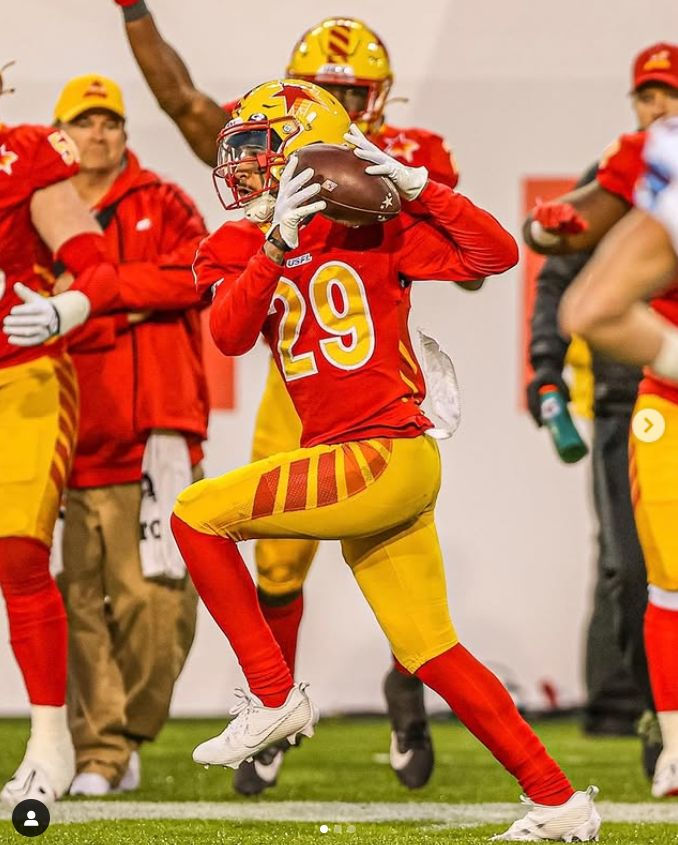 CB Amani Dennis, Interception am Weg Richtung Endzone, Foto ©️ Phily Stars, Instagram Amani Dennis