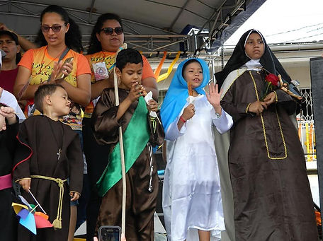 41874540_292339864827637_698308563892069