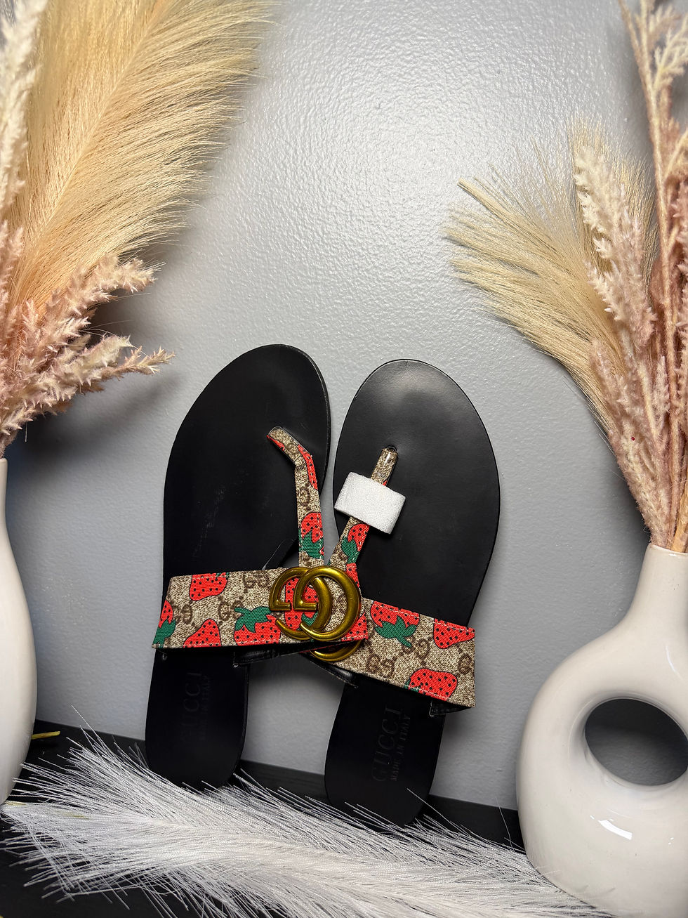 Thumbnail: Luxury Double G Flat Sandals