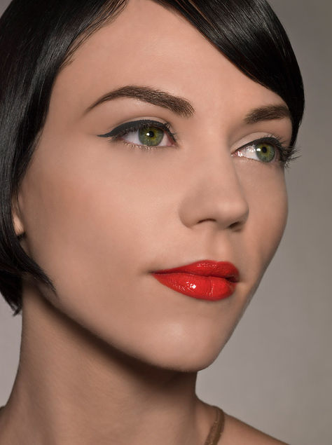 Celebrate at home! MakeUp Tips for this years Eve!