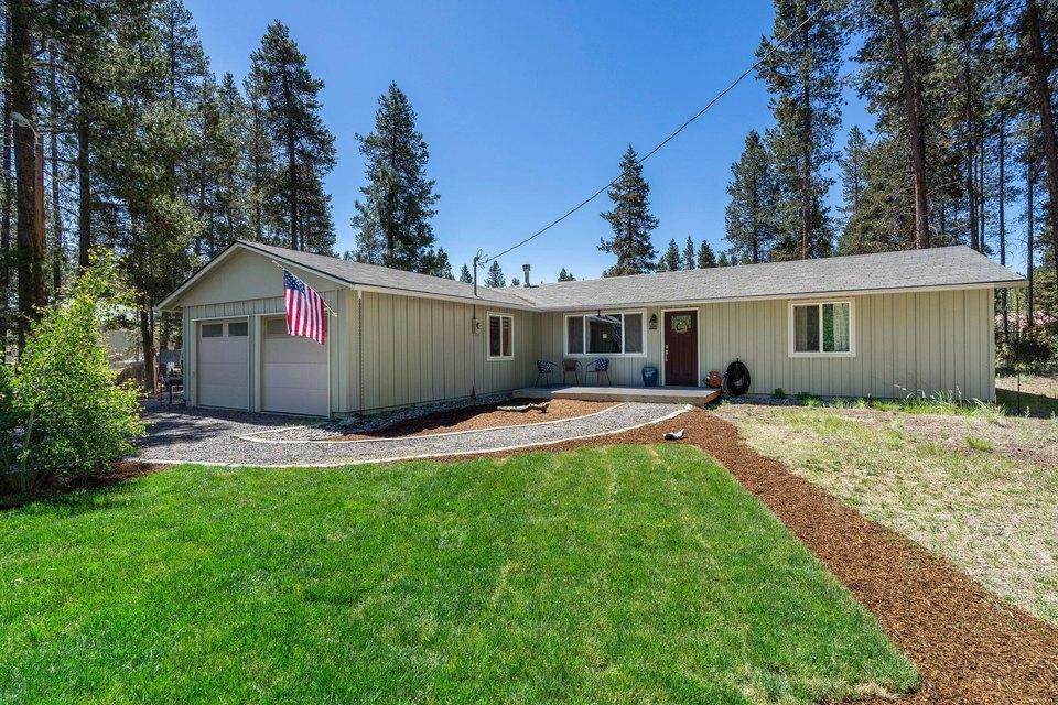 Affordable home on a spacious lot in La Pine, Oregon, surrounded by Central Oregon's natural beauty.
