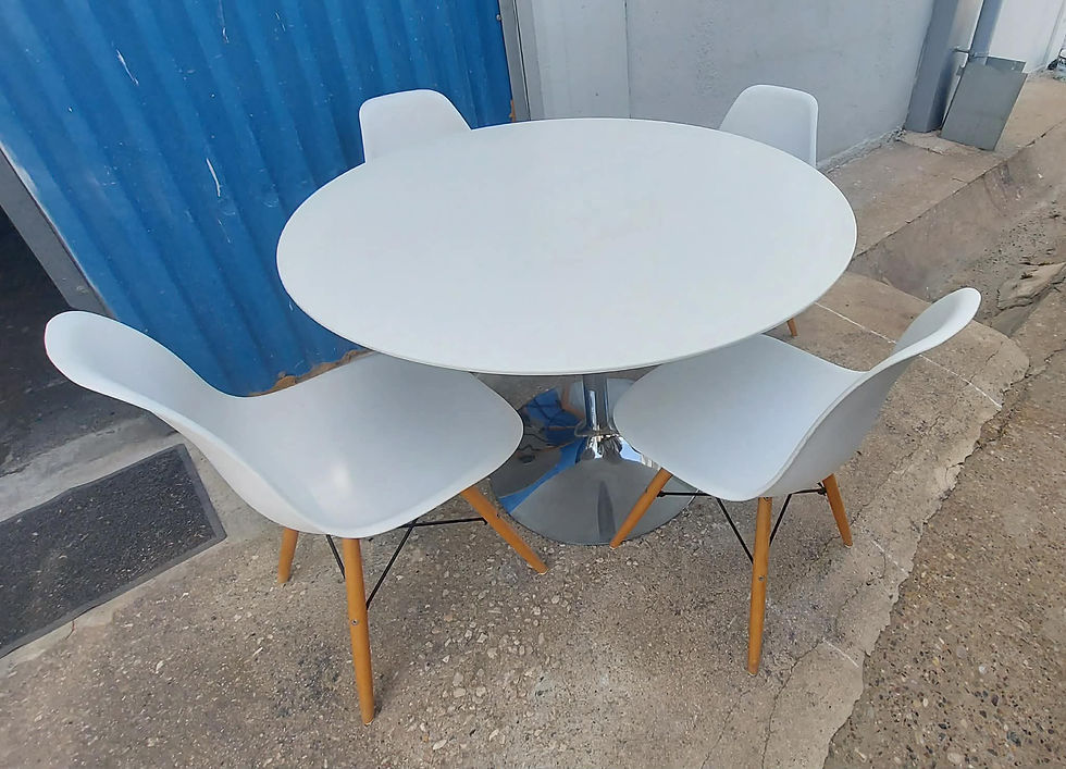 Thumbnail: White round dining table with chrome pedestal and 4 modern chairs (109 x 74) €17