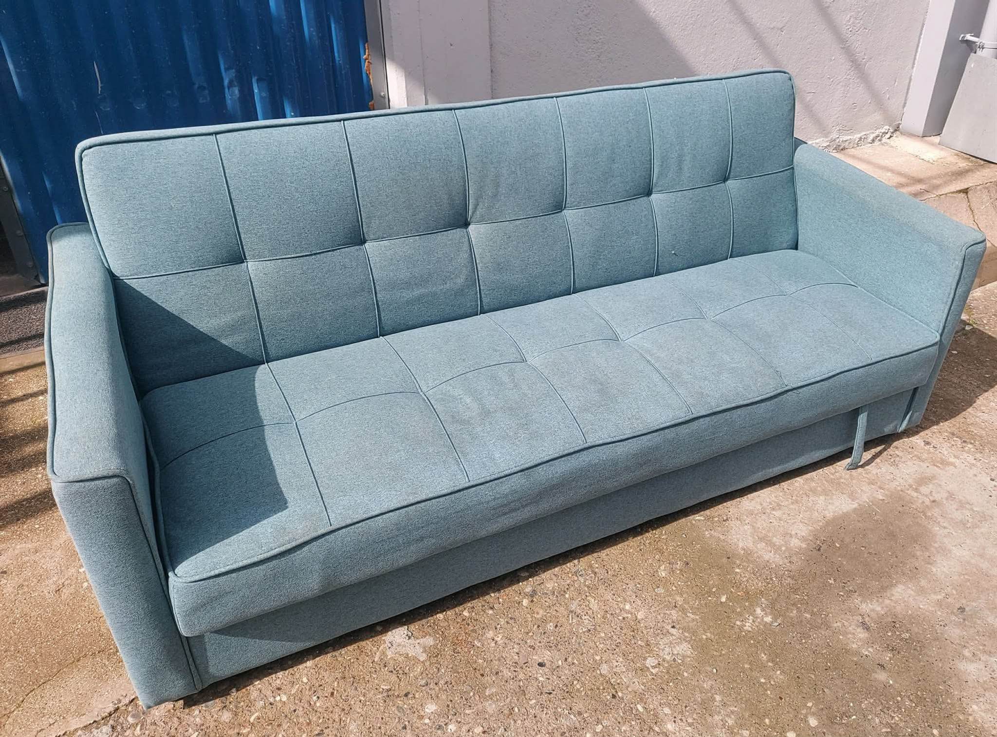Lovely sea spray green sofa bed (152 x 45 x179) €135