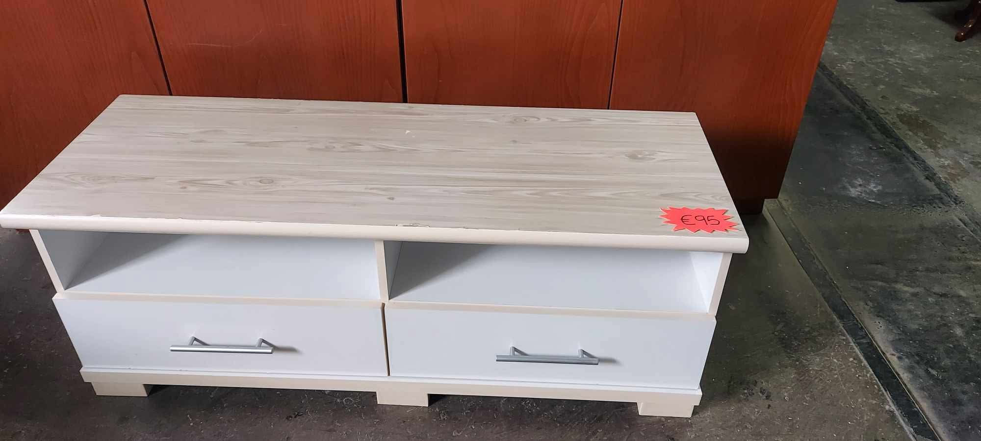 White low level TV unit with 2 drawers (121 x 45 x 46) 