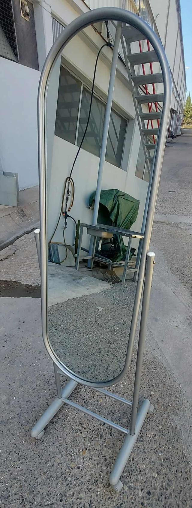 Silver framed cheval mirror (46 x 155) €25