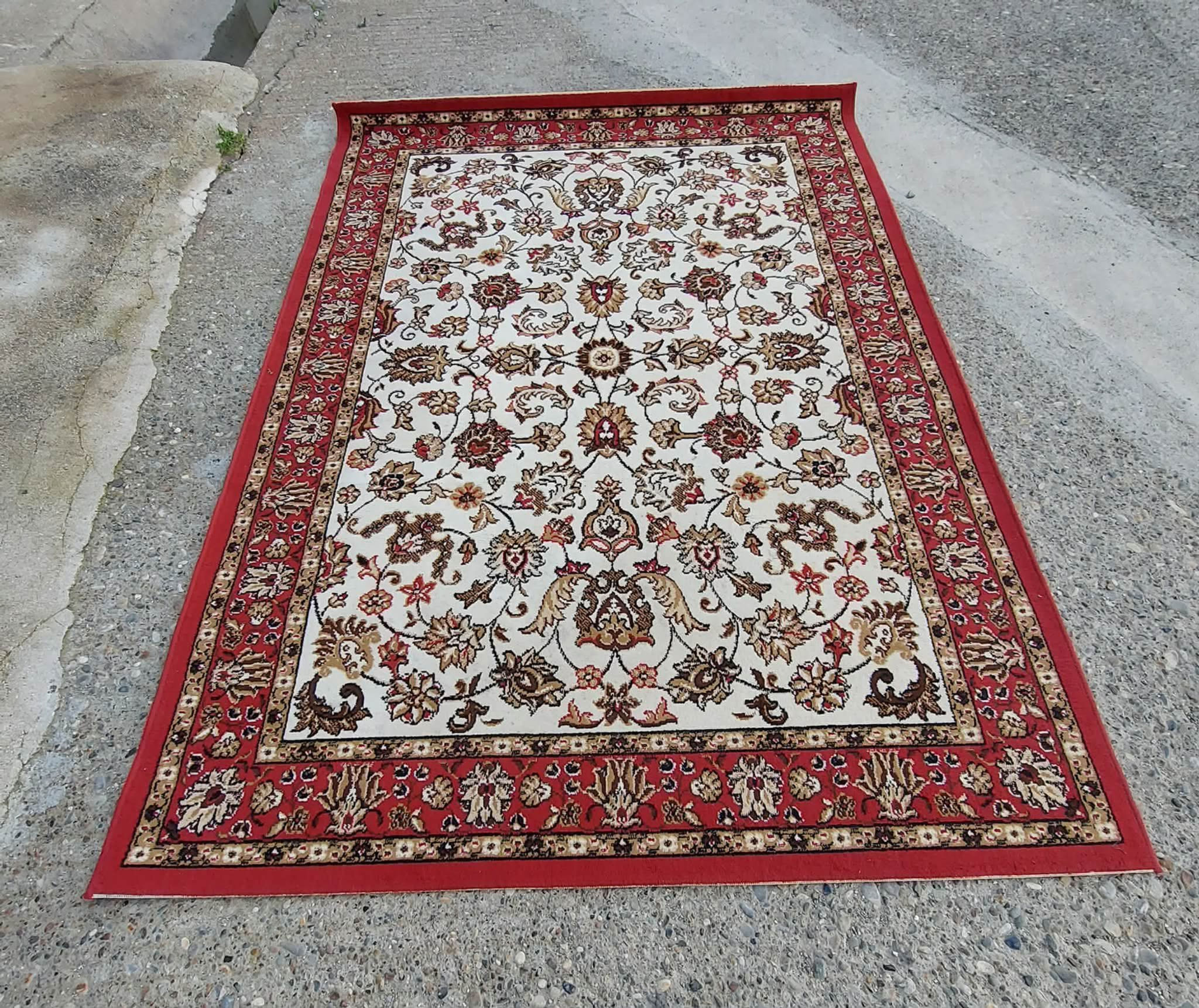 Beautiful Samra Persian style rug (225 x 160) €110