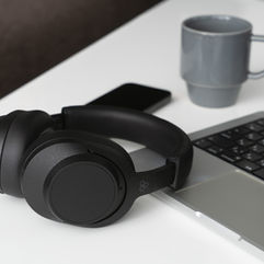 Final Audio UX 5000