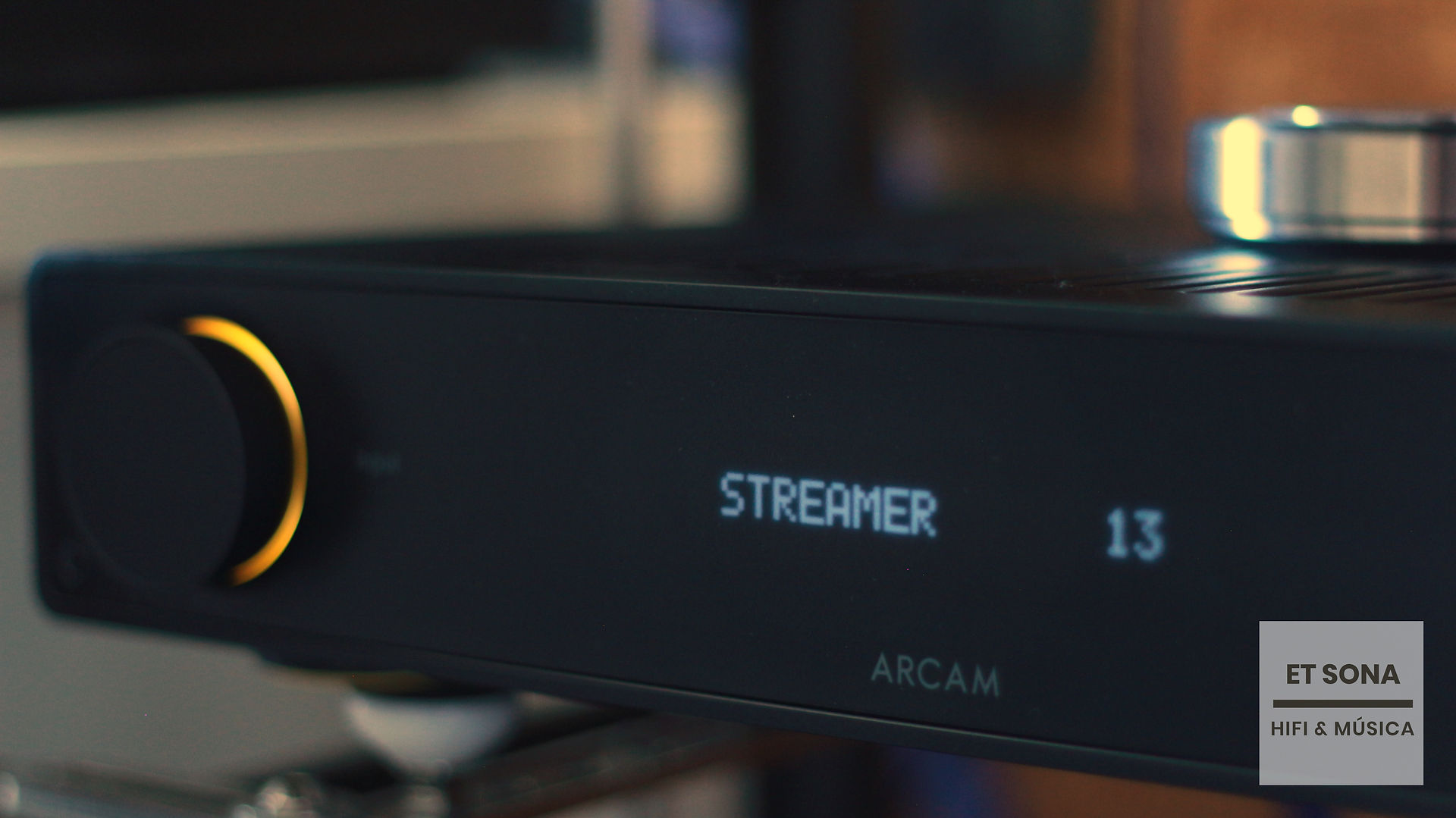 Arcam A25